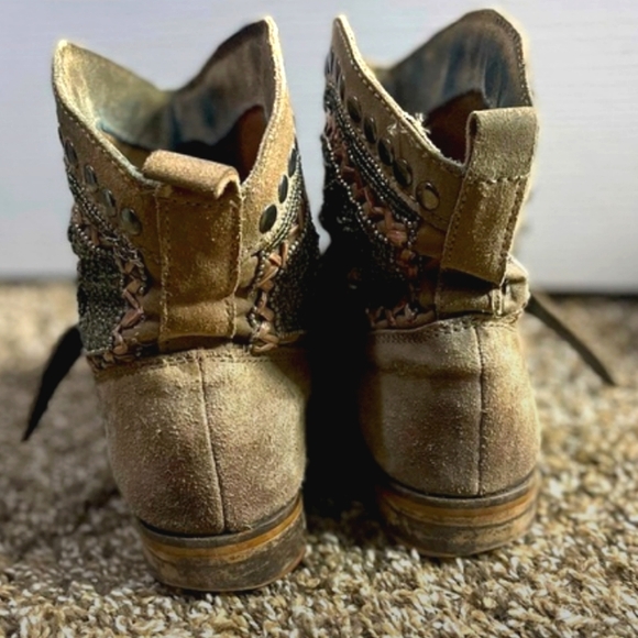 Naughty monkey boots - Picture 3 of 3